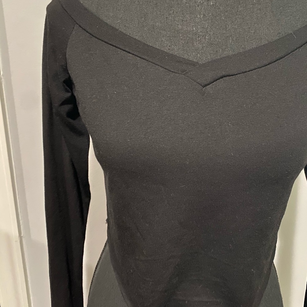 Basic Black Top - Picture 2 of 4